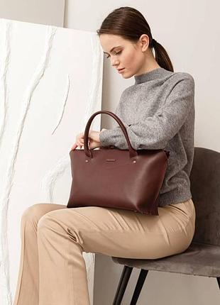 Женская кожаная сумка midi бордовая