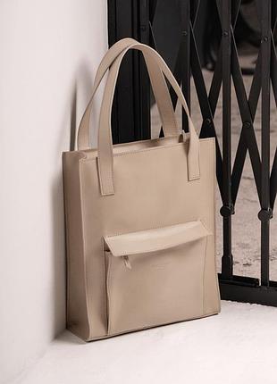 Кожаная женская сумка шоппер бэтси с карманом светло-бежевая крас