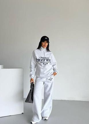 Жіночий костюм