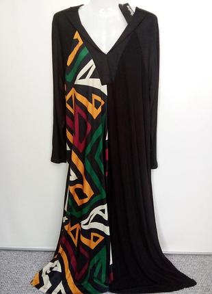 Сукня.
чорний колір, геометричний принт