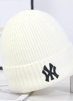 Шапка для діток підійде і хлопчикам і дівчаткам