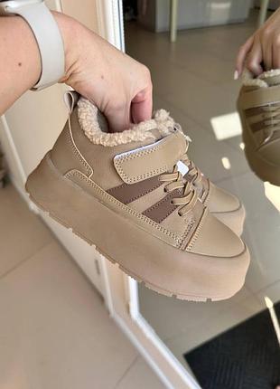 Теплые зимние кроссовки для девочки
