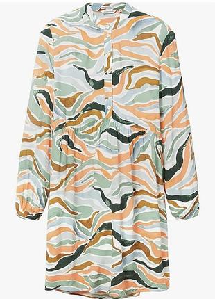 Стильное платье из вискозы