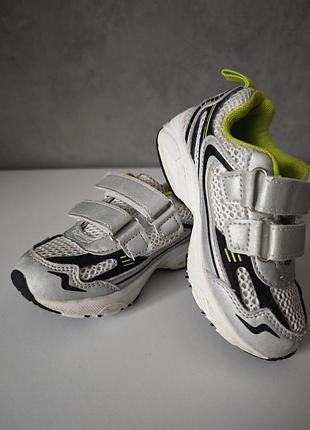 Кроссовки кеды 25