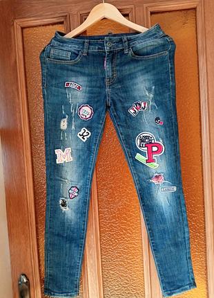 Джинсы с принтом