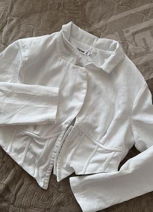 Новий піджак вкорочений, білий, корсетний