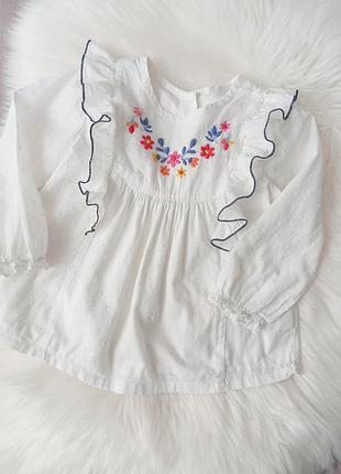 Блузочка с вышивкой на девочку 3-4 года