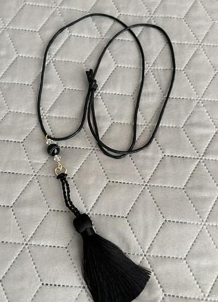 Підвіска на шию з китицею