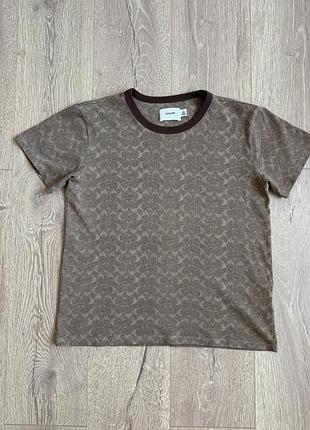 Брендова футболка монограм