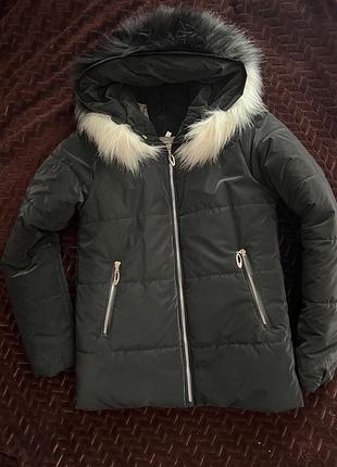 Курточка жіноча