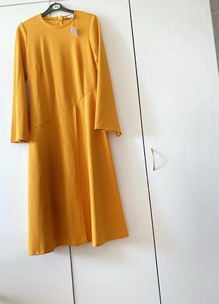 Красива максі сукня гірчичного кольору з довгими рукавами р.s