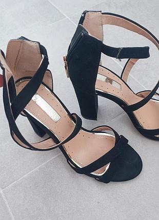 Босоніжки miss kg