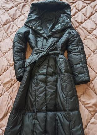 Стильне тепле пальто з пояском в розмірі 42-44