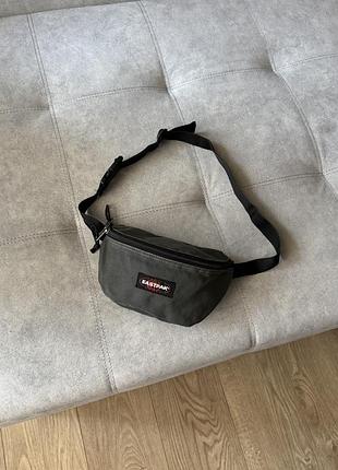 Eastpak сумка бананка мессенджер барсетка