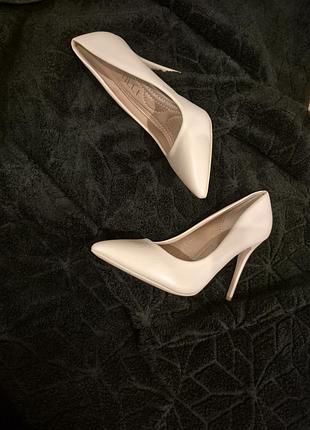 Туфлі 39 розмір