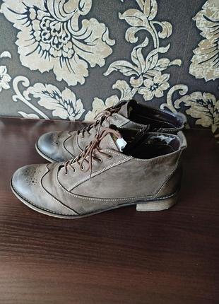 Ботинки кожаные