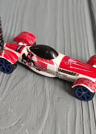 Машинка maisto marvel the amazing spider-man se-51 (2012).