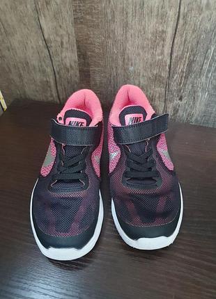 Кроссовки nike revolution 6