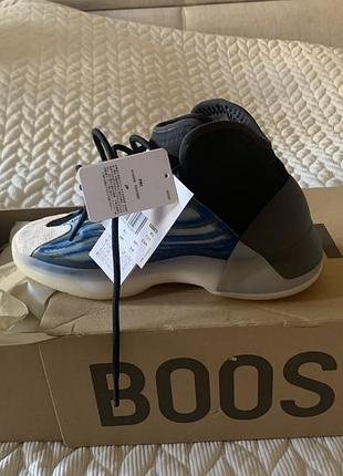 Кроссовки adidas yzy qntm