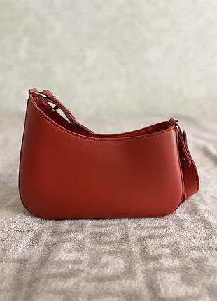Сумка жіноча , червоного кольору