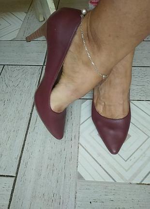 Бордовые туфли натур кожа 39 р германия
