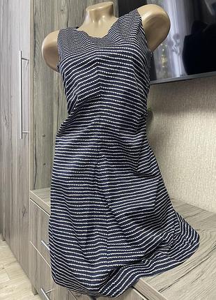 Сукня жіноча, s