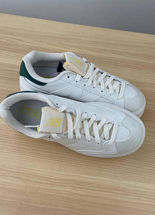 Кроссовки женские new balance ct302 white vintage teal maize ct302lf 38