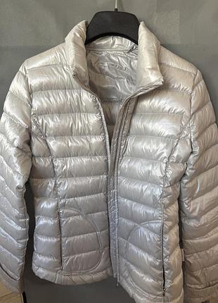 Легенька куртка calvin klein