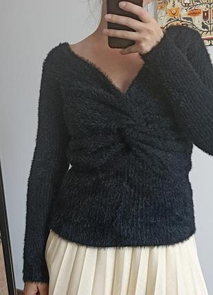 Черная кофта