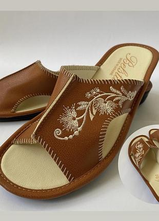 Новые женские шлепанцы белста рыжие коричневые 38 размер нові жіночі шльопанці капці тапочки