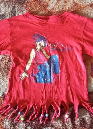 Футболка червона з намистинами. красная футболка с бусинами. 3-4-5 лет заміри на фото фото з усіх сторін якість
