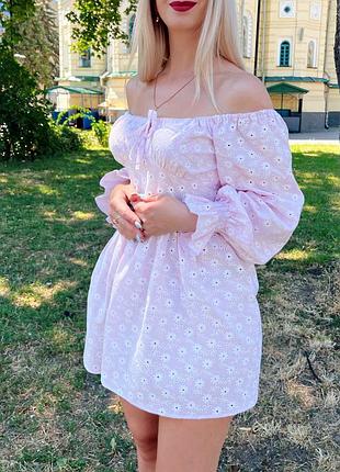 Сукня рожева з натуральної тканини