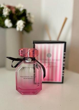 Жіноча парфумована вода victoria's secret bombshell (фруктово-квітковий аромат, 100 мл)