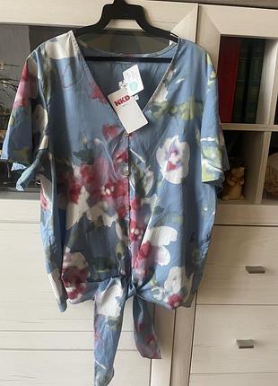 Стильна літня блуза німецького бренду в квітковий принт