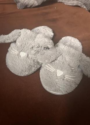 Дитячі тапочки сірі зайчики