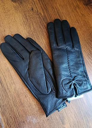 Кожаные перчатки черные утепленные
