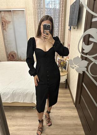 Черное приталенное миди платье на пуговицах one by one