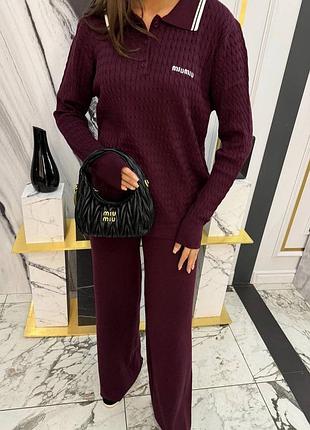 Костюм жіночий