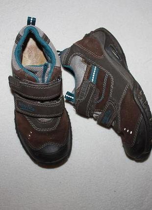 Ботинки кроссовки фирмы superfit 30 размер по стельке 19,5 см