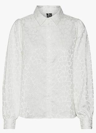 Очень красивая рубашка в сердечки от vero moda