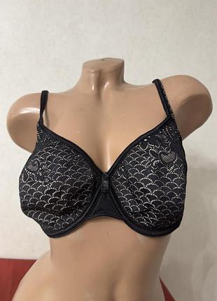 Бюстгальтер