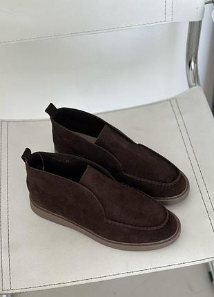 Жіночі черевики лофери замшеві