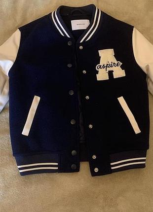 Девичий бомбер