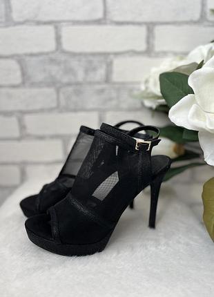 Босоніжки guess