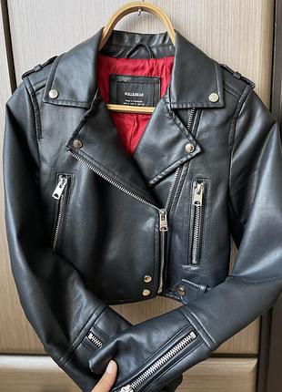 Шкірянка жіноча pull&bear