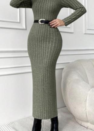 Вязаное теплое платье