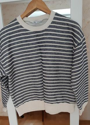 Теплый свитшот в полоску zara
⠀