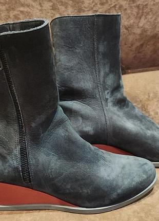 Жіночі напівчобітки з нубуку бренду arche