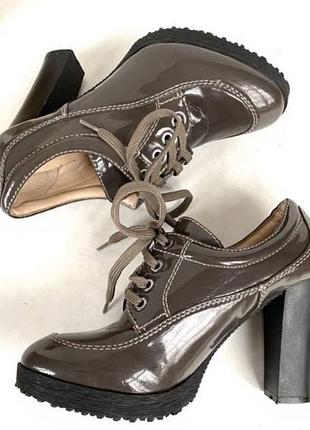 Туфлі prima donna лаковані оксфордські розмір: 38