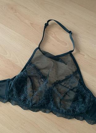 Бюстгальтер стильный